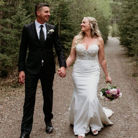 Martina Liana Capri 1390 Ivory Wedding Dress - Picture 1 of 11